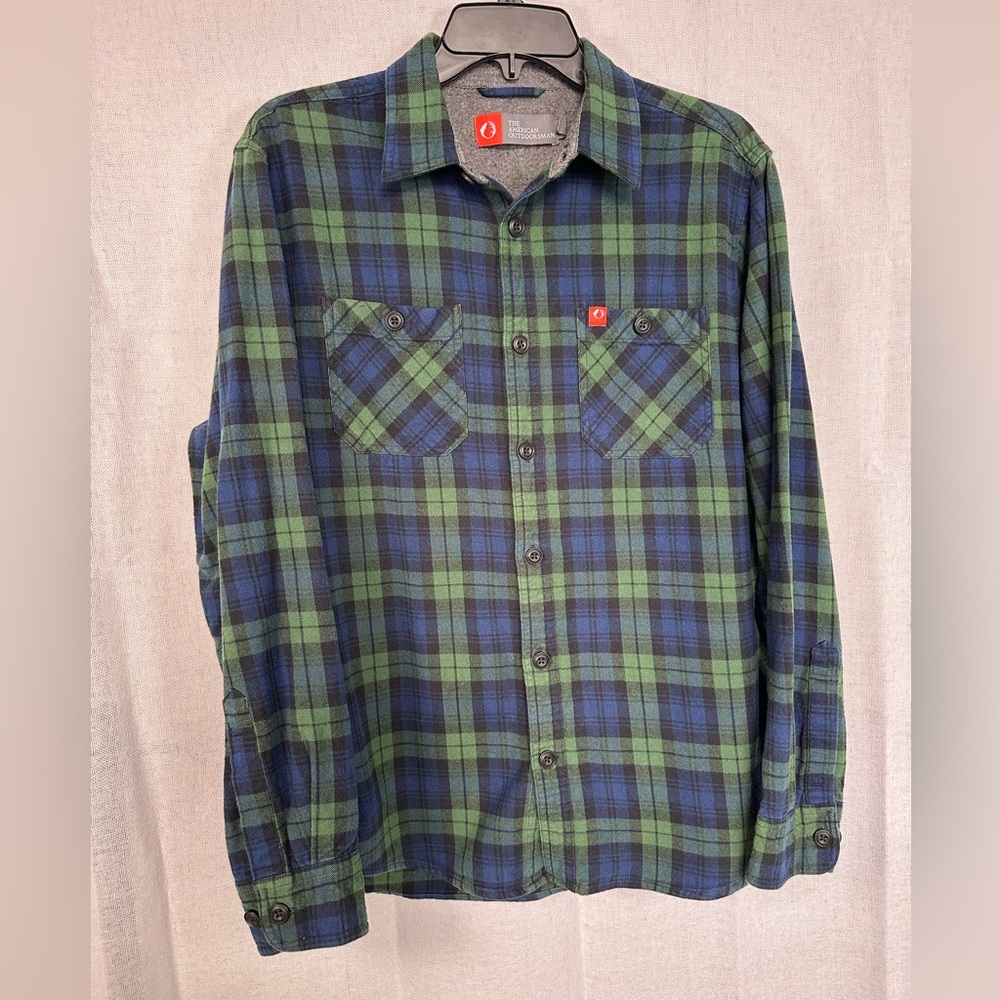 The American Outdoorsman Green & Blue Plaid Button-Down Shirt